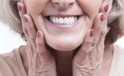 老人护龈的方法,50岁以上的老人的牙齿保健法