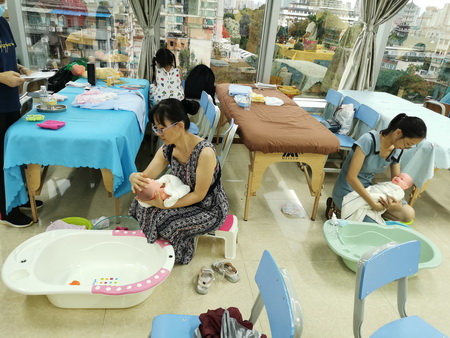 广州找母婴护理月嫂收费标准,广州金牌月嫂工作流程表,母婴家政